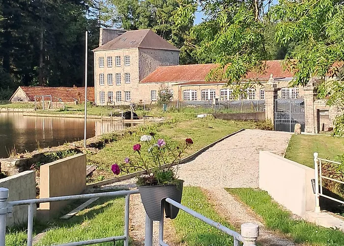 Loge De La Saire Hébergement de vacances *